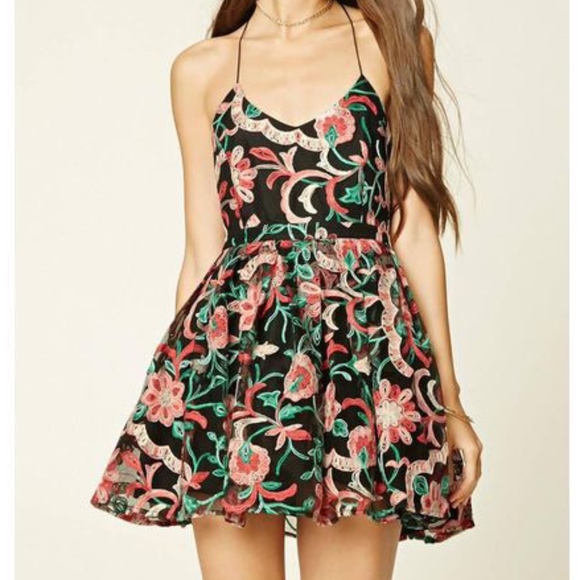 boutique Dresses & Skirts - Beautiful embroidered cocktail dress